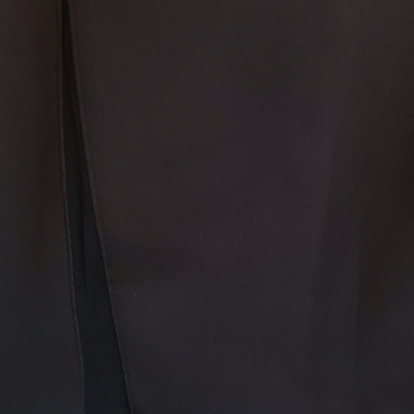 Guess skirt BNWT mesh panel size large - Picture 4 of 4